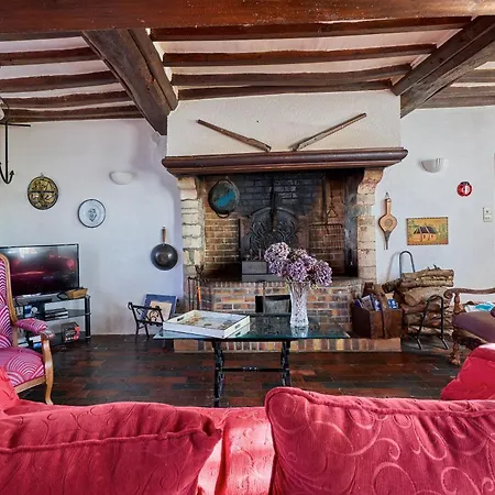 La Ferme De La Chapelle Saint-roch - Maison De 190 M2 *